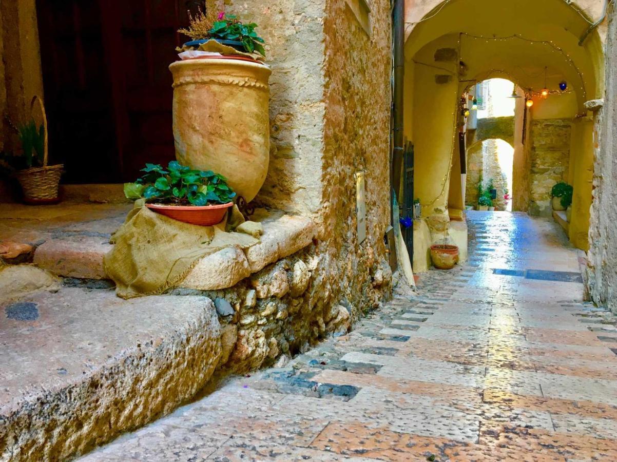 Le Torri Riviera Holiday Albenga Extérieur photo